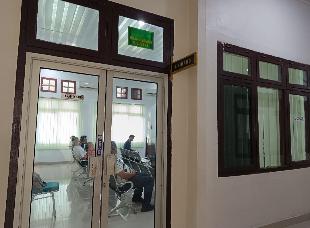 Miliki Sabu dan Simpan Sajam Terdakwa Dihukum 5 Tahun dan 6 Bulan