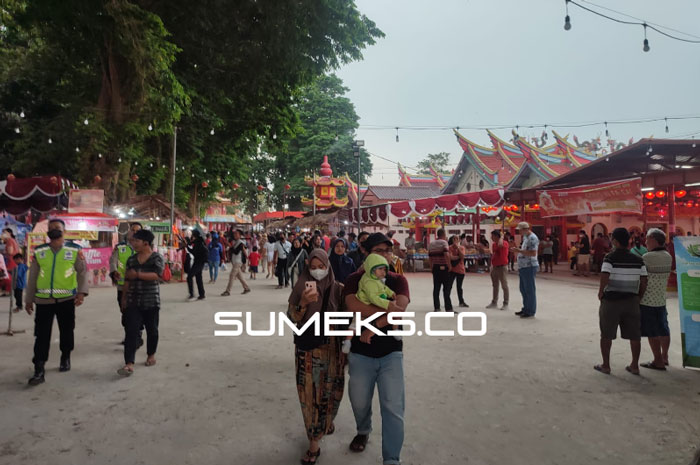 Pulau Kemaro Banjir Pengunjung Cap Go Meh, Panitia Sediakan Penyeberangan Fery Gratis