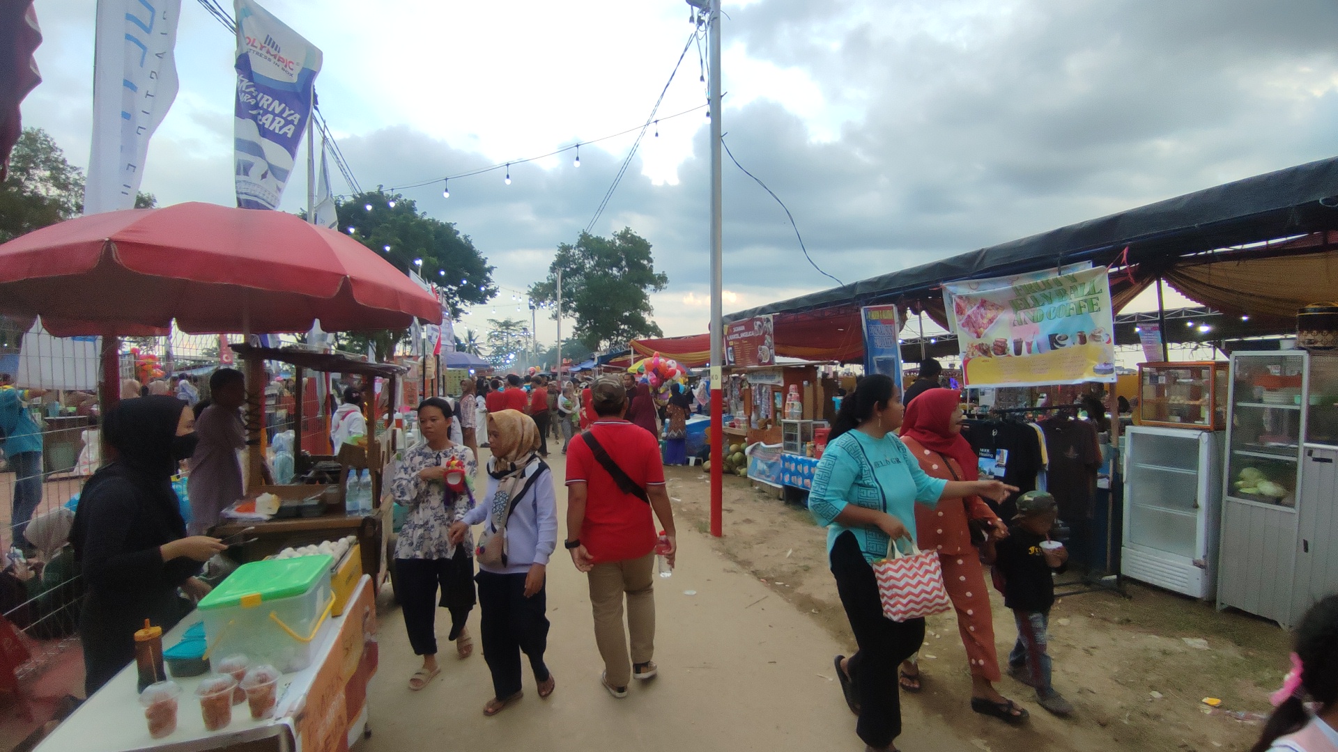 Ratusan UMKM Raup Cuan di Perayaan Cap Go Meh 2024 Pulau Kemaro Palembang 