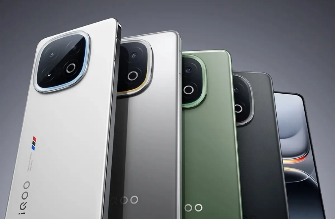 HP Iqoo 13 HP Pertama Pakai SoC Snapdragon 8 Elite dan Kamera 50 MP