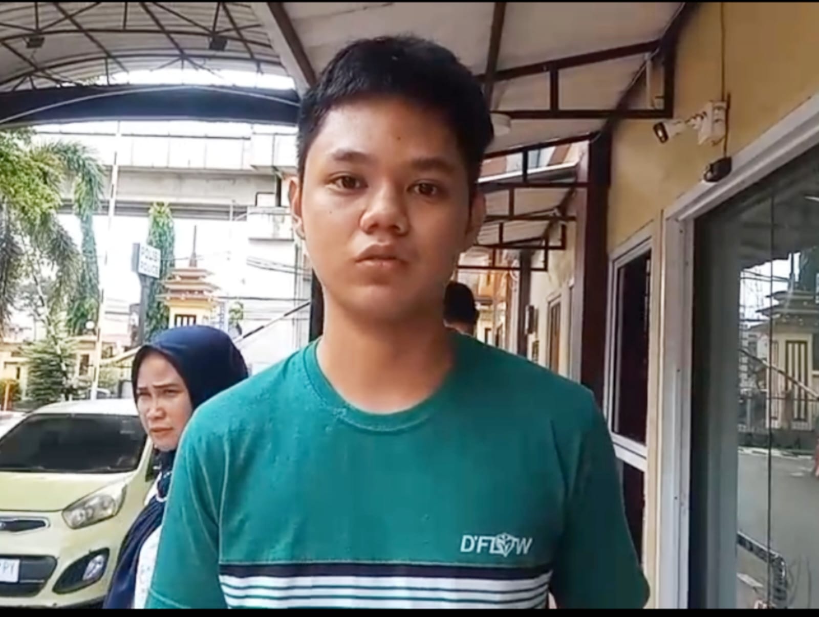 Dua Pelaku Curanmor di Palembang Terekam CCTV, Angkat Motor Mahasiswa Malam Hari Keluar Kost