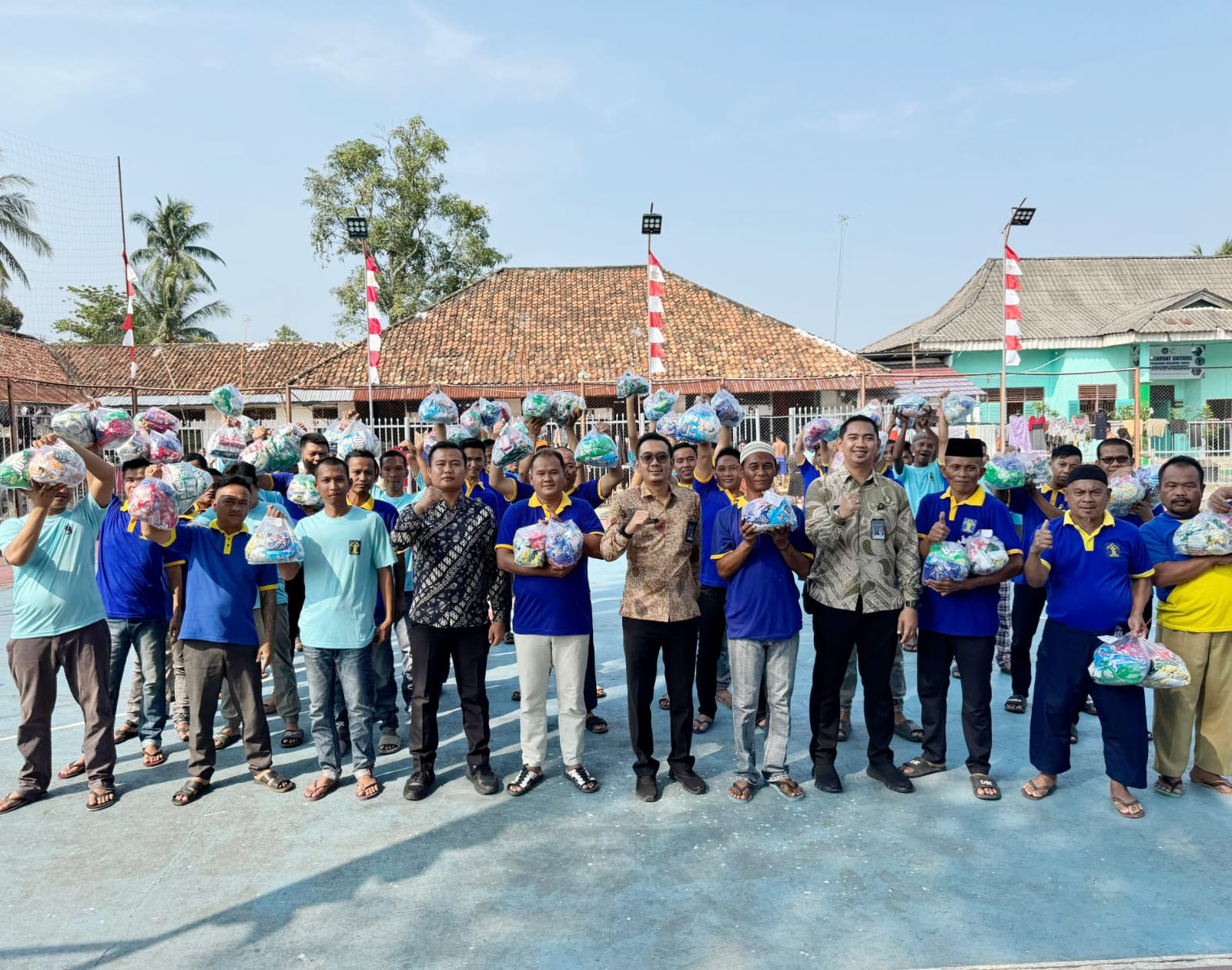 Lapas Kelas IIA Tanjung Raja Ogan Ilir Salurkan Matras dan Perlengkapan Mandi untuk Warga Binaan