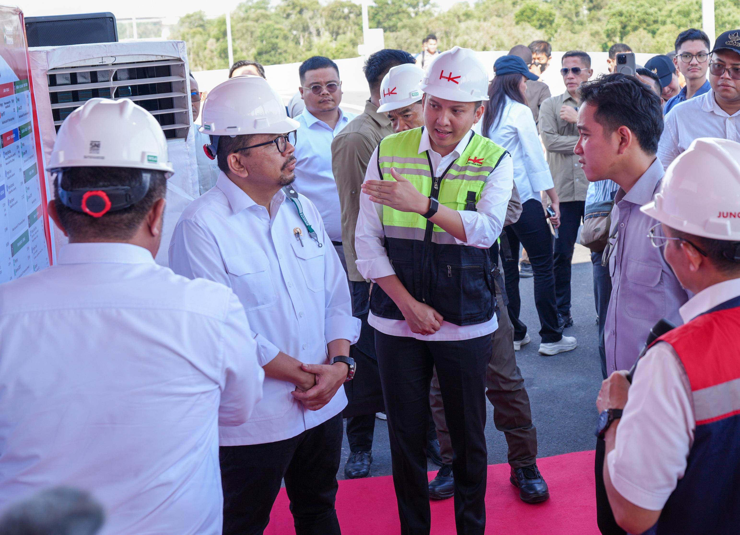 Bupati Ogan Ilir Dampingi Wapres Gibran Tinjau Progres Pembangunan Junction Palembang di Pemulutan