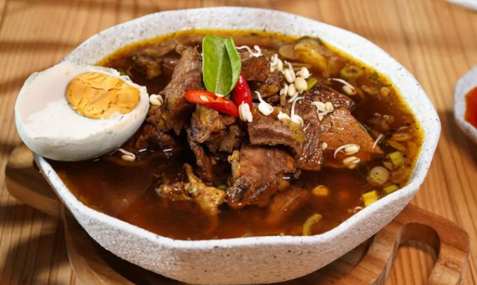 Manjakan Lidah Dengan Rawon Daging Sapi Khas Jawa Timur Simak Resepnya