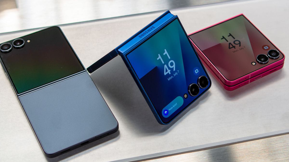 Review Samsung Galaxy Z Flip 7: Desain Elegan, Performa Snapdragon 8 Lite dengan Layar Lebih Tangguh