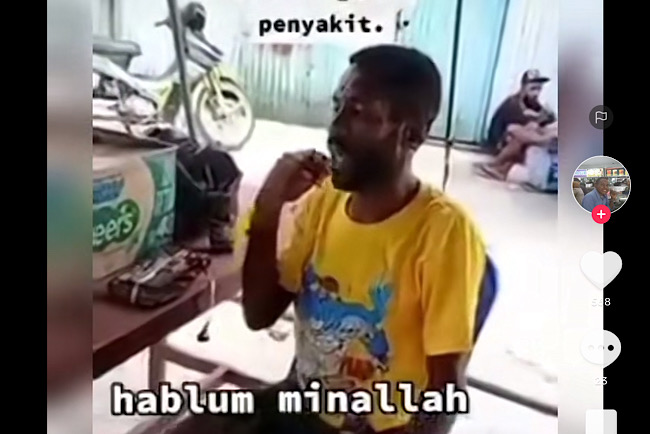 ODGJ Papua Pandai Ceramah Ketika Ditanya Salat? Jawabannya Belum Beli Sarung, Salat Kok Pakai Celana Pendek 