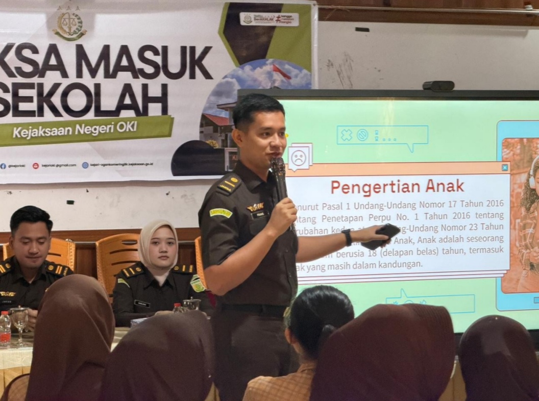 Jaksa Masuk Sekolah di SMAN 1 Kayuagung, Kejari OKI Sosialisasi Aspek Hukum
