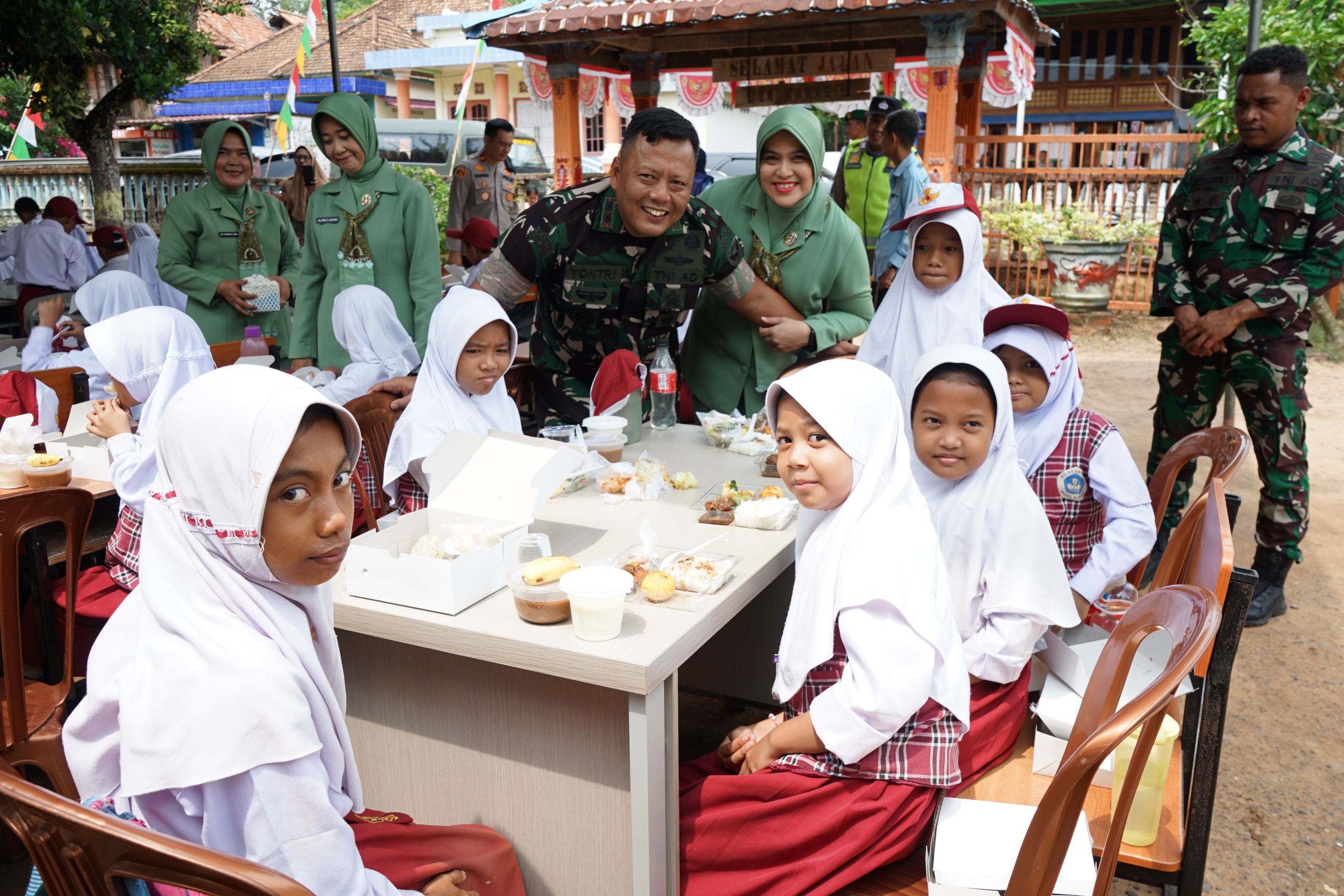 Kodim 0402/OKI-OI Lanjutkan Program Unggulan Kodam II/Sriwijaya Dapur Masuk Sekolah