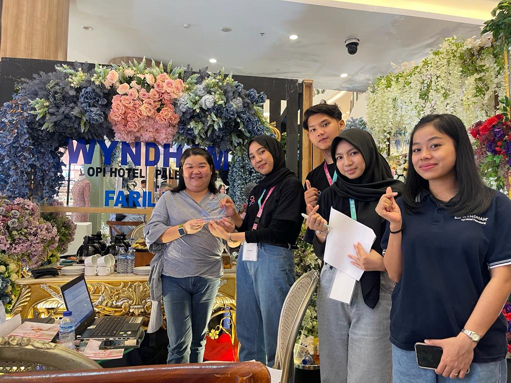 Antusias Calon Pengantin Wyndham Opi Hotel Palembang di Sumsel Wedding Expo – Palembang Icon Mall 