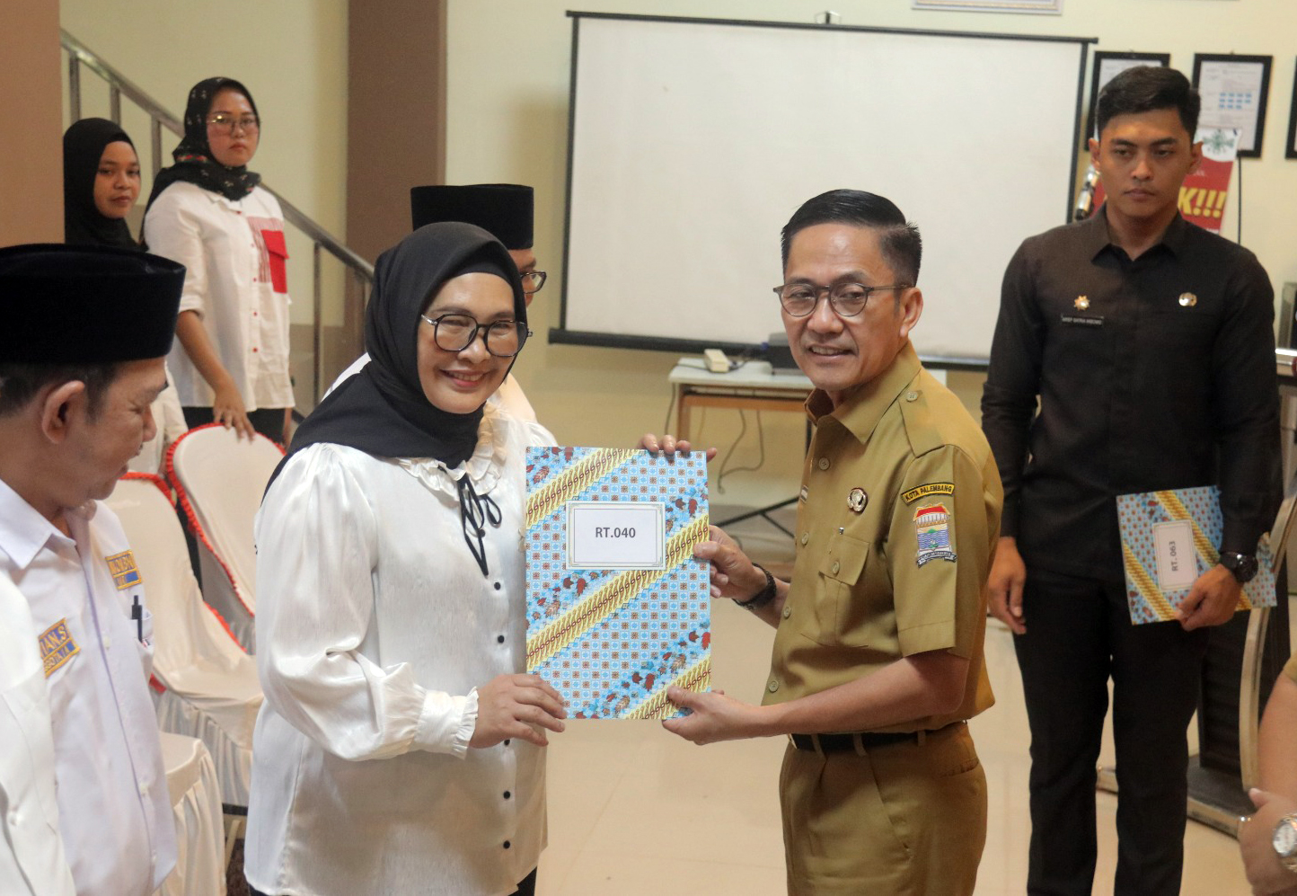 Ratu Dewa Dorong RT dan RW di Kecamatan Jakabaring untuk Lebih Produktif dalam Edukasi Kebersihan