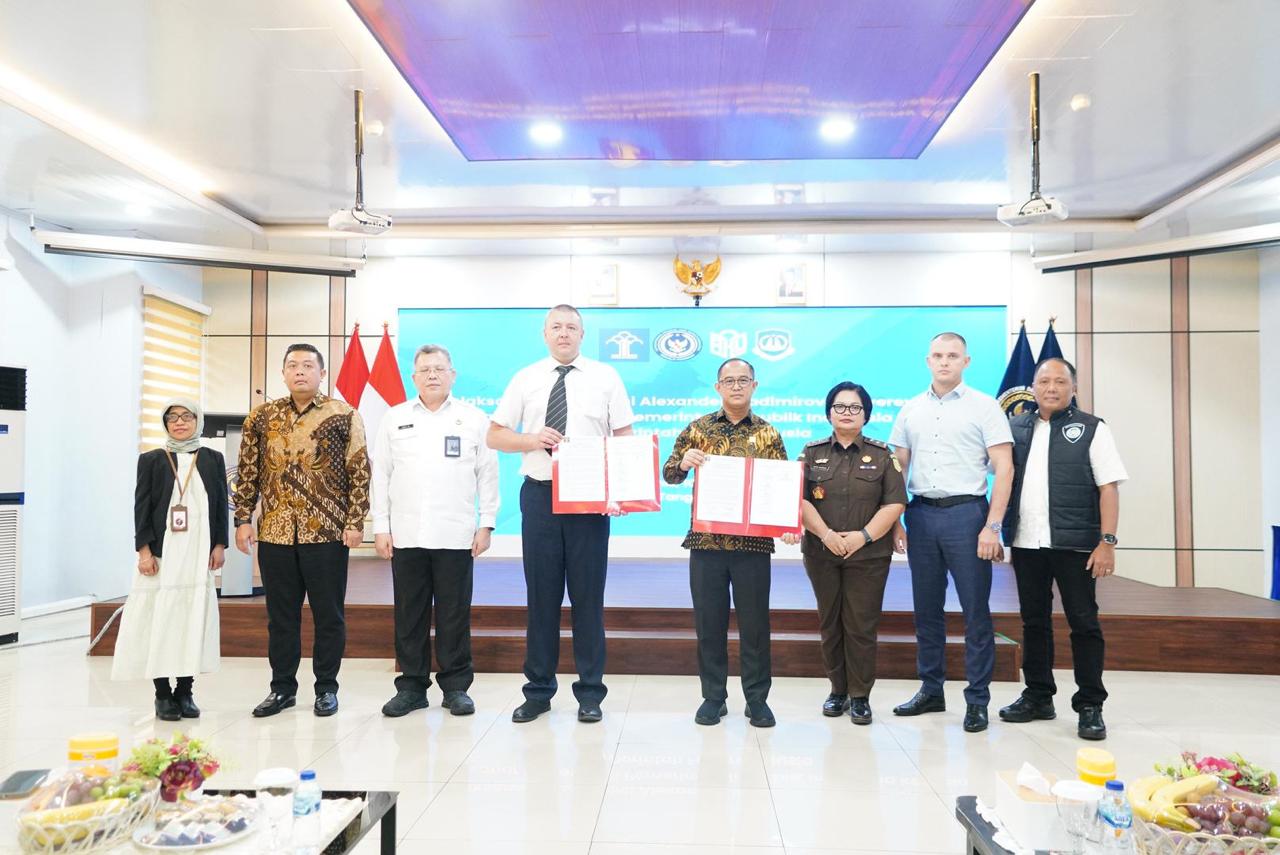 Sejarah Baru dalam Hubungan Indonesia-Rusia: Penyerahan Aleksandr Zverev Sebagai Ekstradisi Pertama