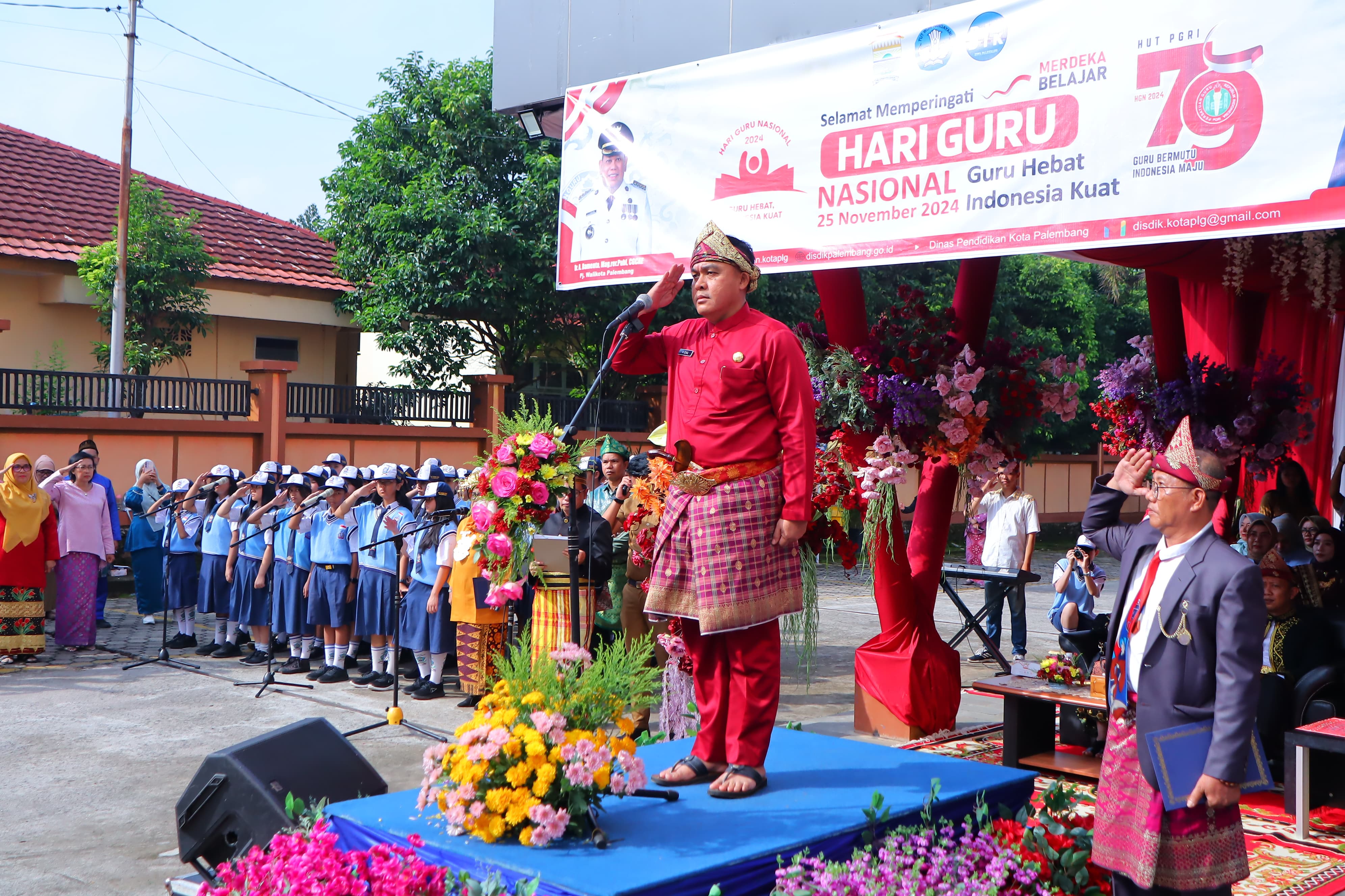 Peringatan Hari Guru Nasional, Sekda Aprizal Sampaikan Pesan Menyentuh