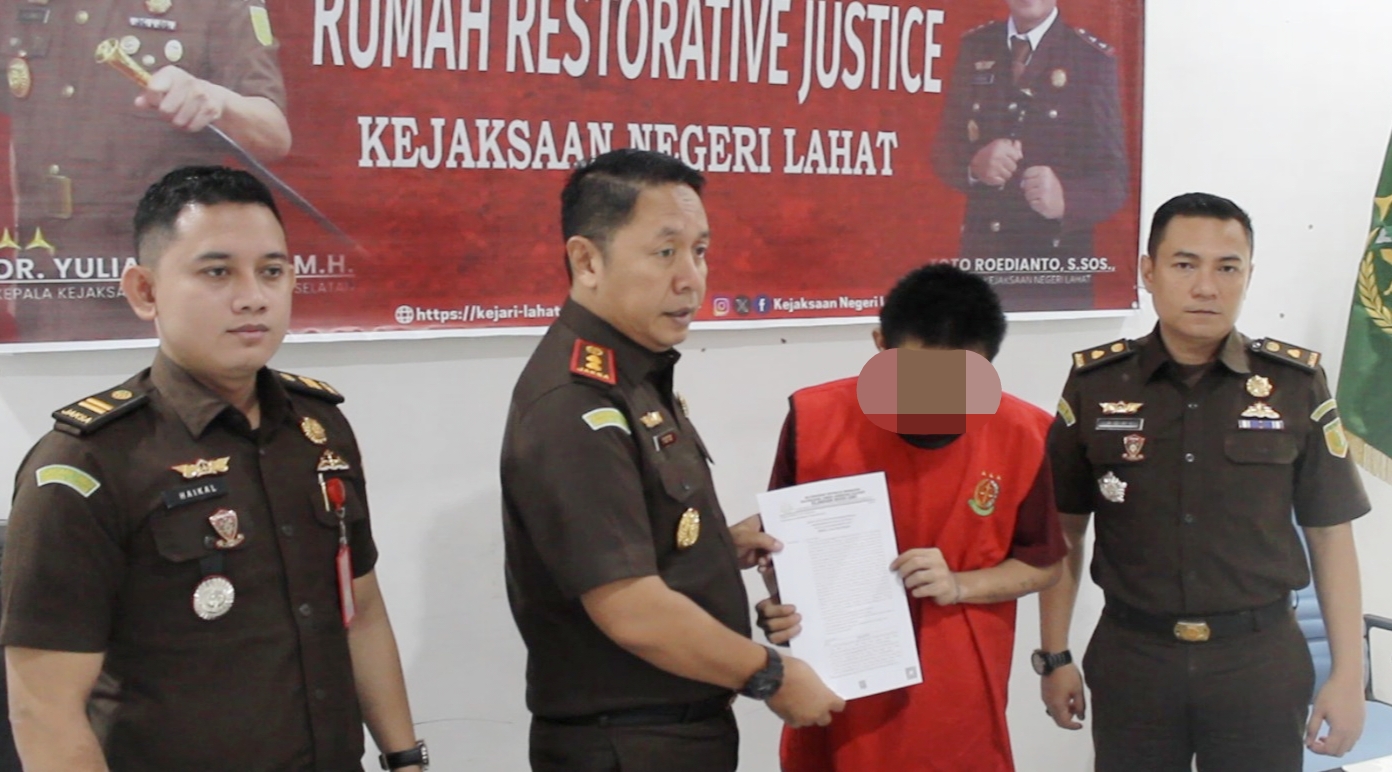 Jaksa Bebaskan Tulang Punggung Keluarga Dari Jeratan Pasal Pencurian Melalui Restorative Justice