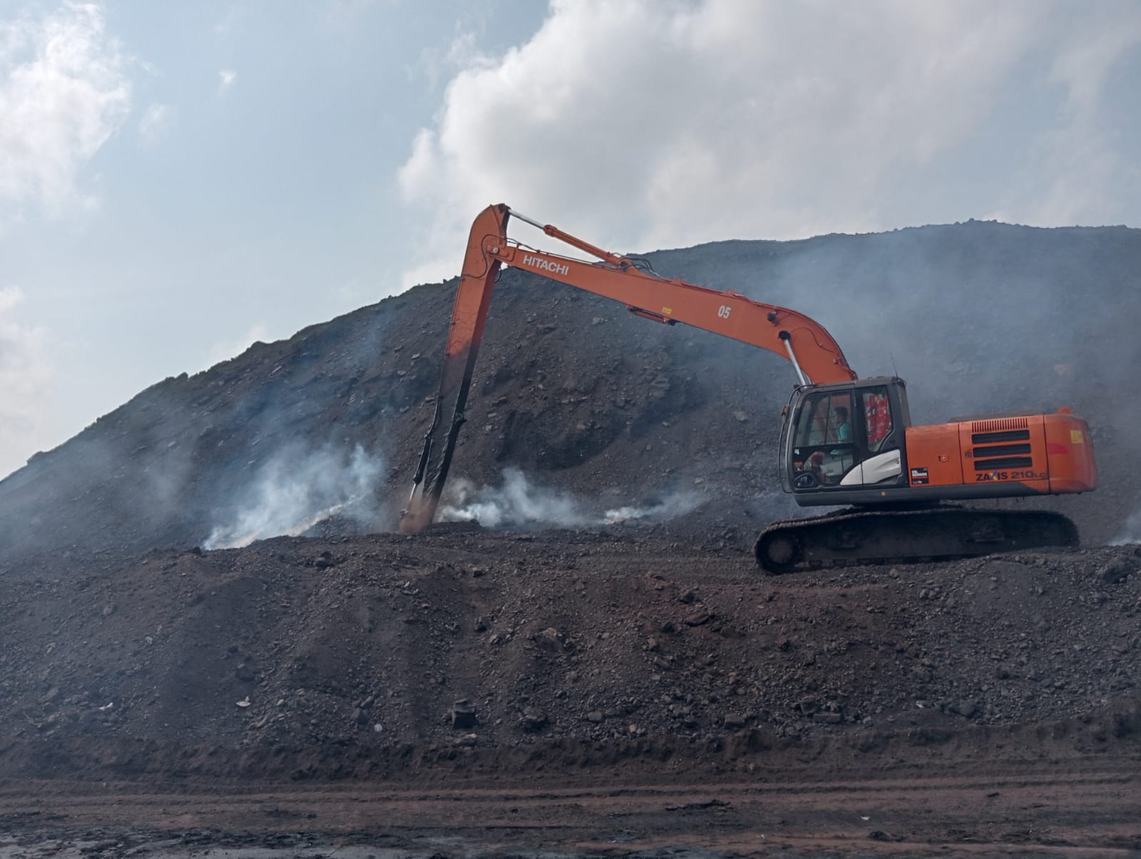 Begini Antisipasi Titan Group Atasi Cuaca Panas Ekstrim, Siagakan Puluhan Unit Water Tank