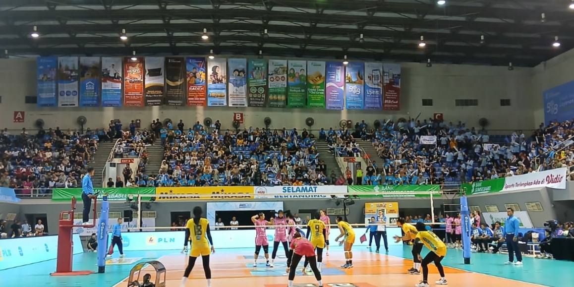 GANAS! Meski Dipastikan Lolos Final Four Proliga 2025, Pertamina Enduro Tetap Libas Jakarta Electric PLN 3-0