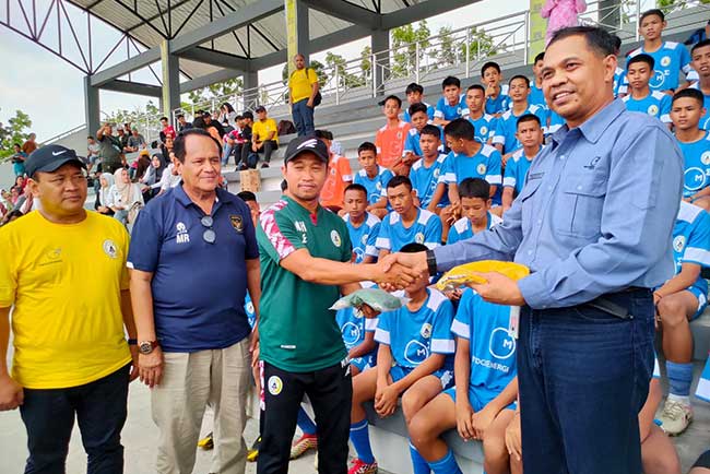 MedcoEnergi dan PSS Sleman Latih Talenta Muda Sepak Bola di Sumsel dan Aceh