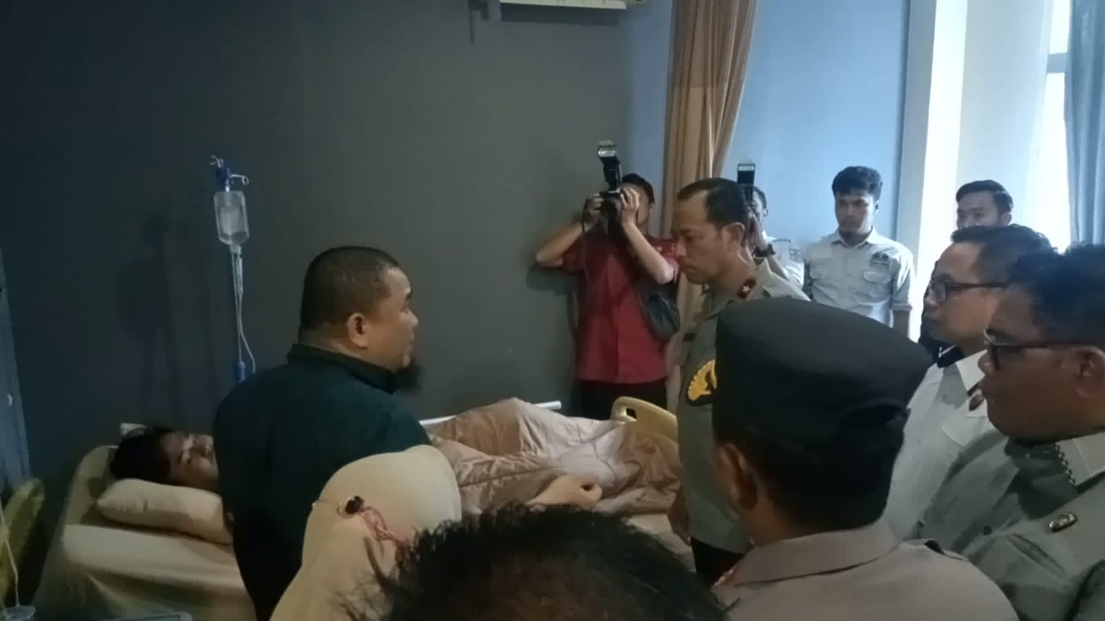Tiga Anggota Polres Muratara Terluka Saat Gerebek Arena Judi Dadu Guncang, Wakapolda Sumsel Turun Tangan 