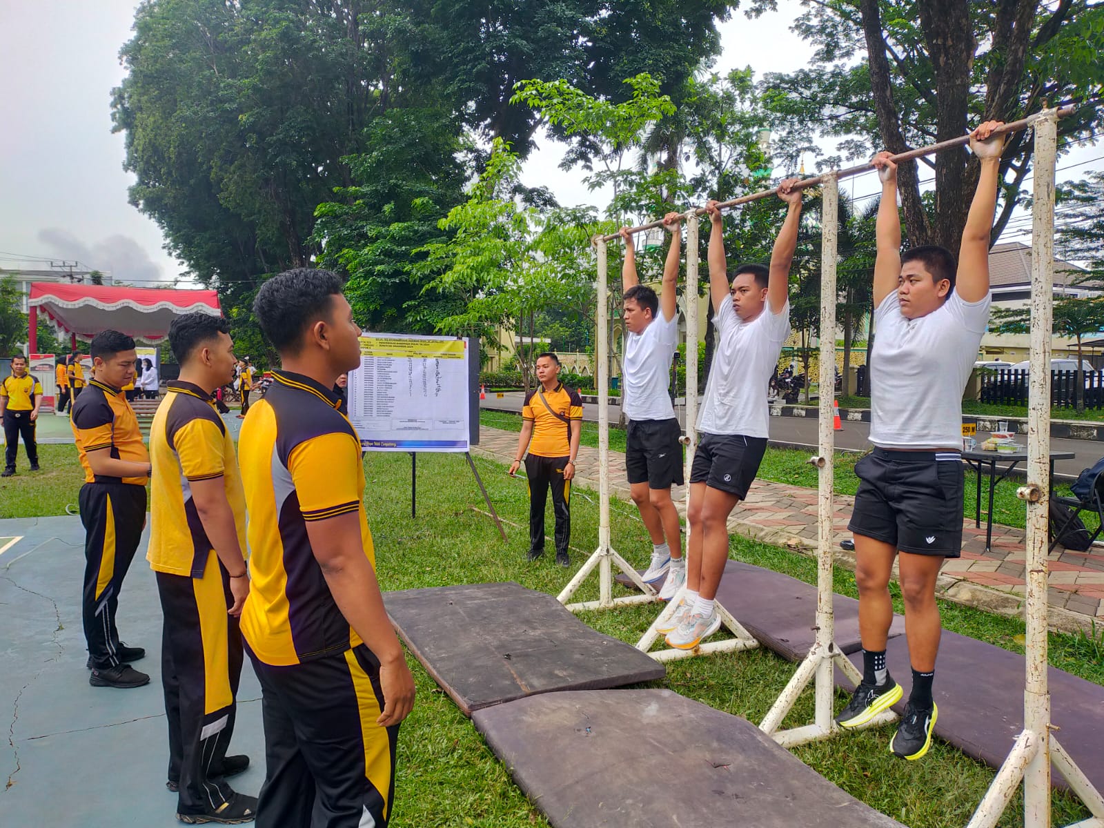 51 Peserta Ikuti Ujian Kesamaptaan Jasmani Bintara Bakomsus Polda Sumsel