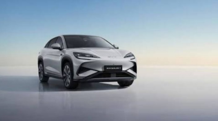 BYD Seal 07 Segera Mengaspal, Mobil Listrik Sekali Cas Mampu Libas Jalanan Ratusan Kilometer