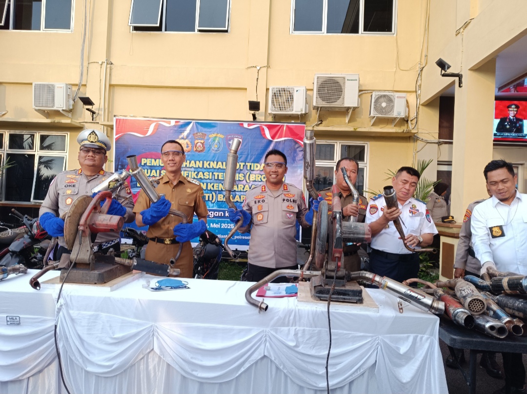 Polres OKI Musnahkan Puluhan Knalpot Brong, Hasil KRYD Pasca Ops Ketupat Musi 2025
