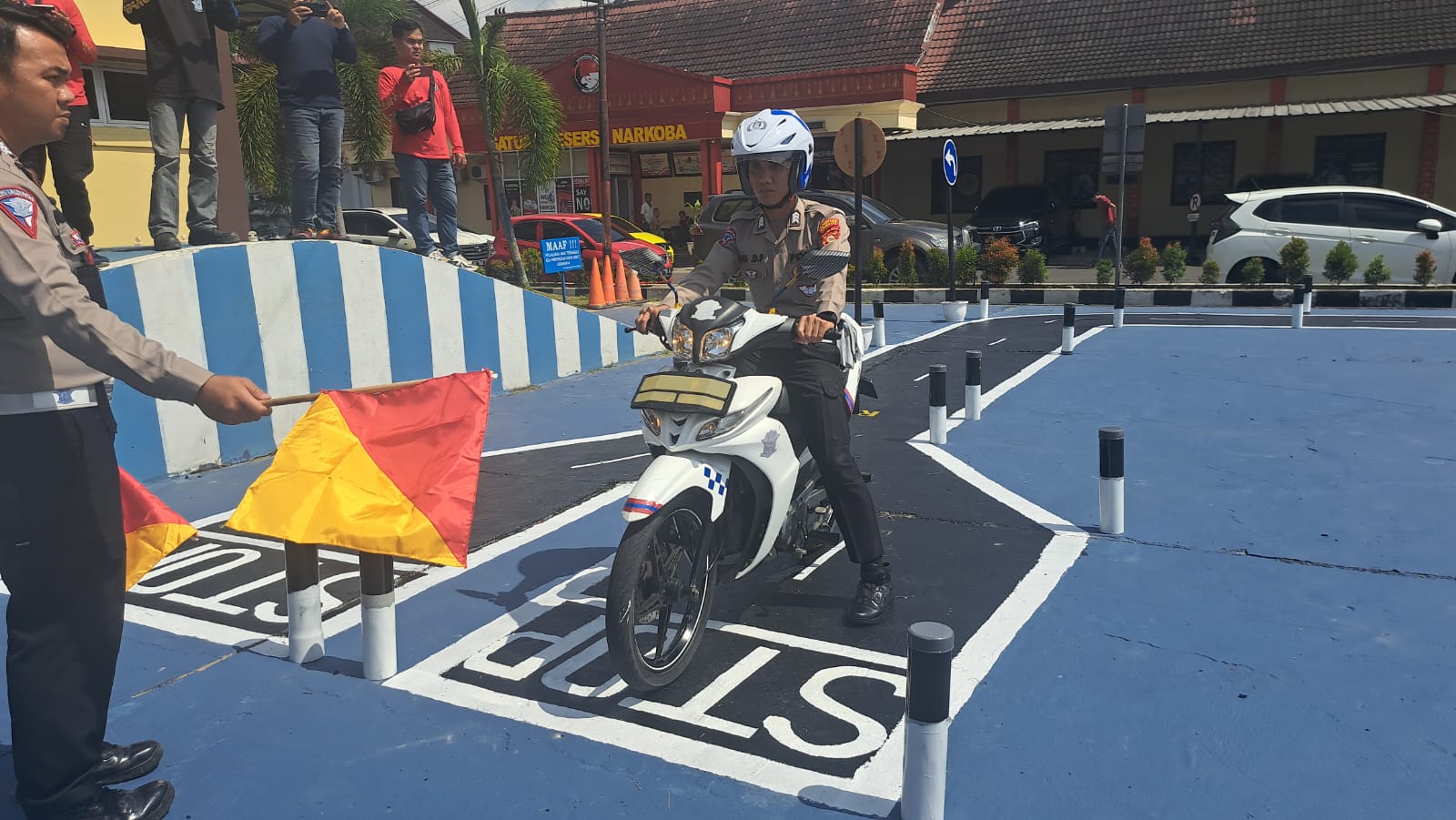 Sirkuit Mini Praktik SIM C Polrestabes Palembang Permudah Calon Pemohon