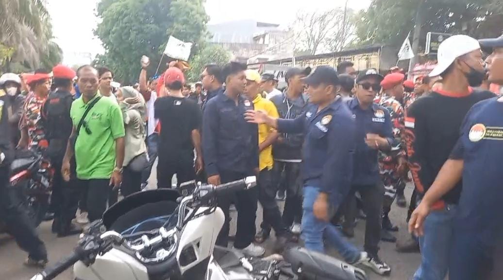 Masih Misteri, Motif Terduga Pelaku Penusukan Anggota Polri saat Kericuhan di KPU Palembang 