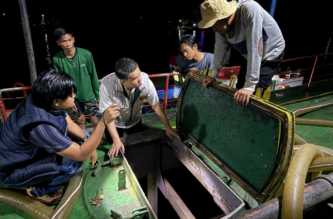 Polda Sumsel Ungkap Dugaan Mafia BBM, Dua Kapal Ditangkap di Sungai Musi