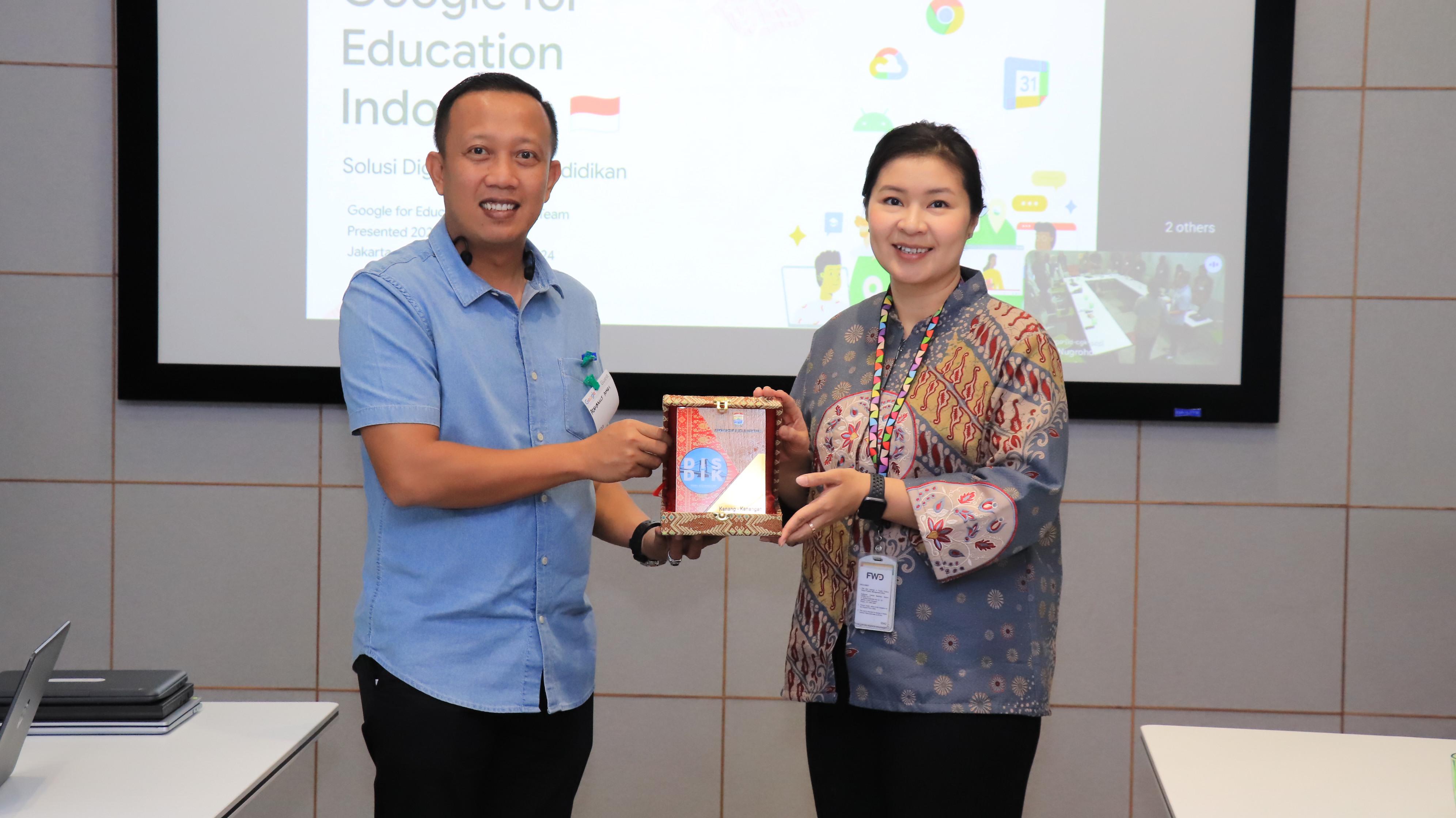 Kadisdik Targetkan Palembang Jadi Sekolah Rujukan Google (SRG)