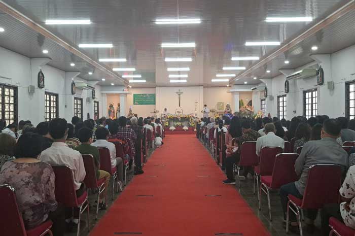 Gelar Misa, Gereja Katedral St Maria Palembang Selenggarakan Open House