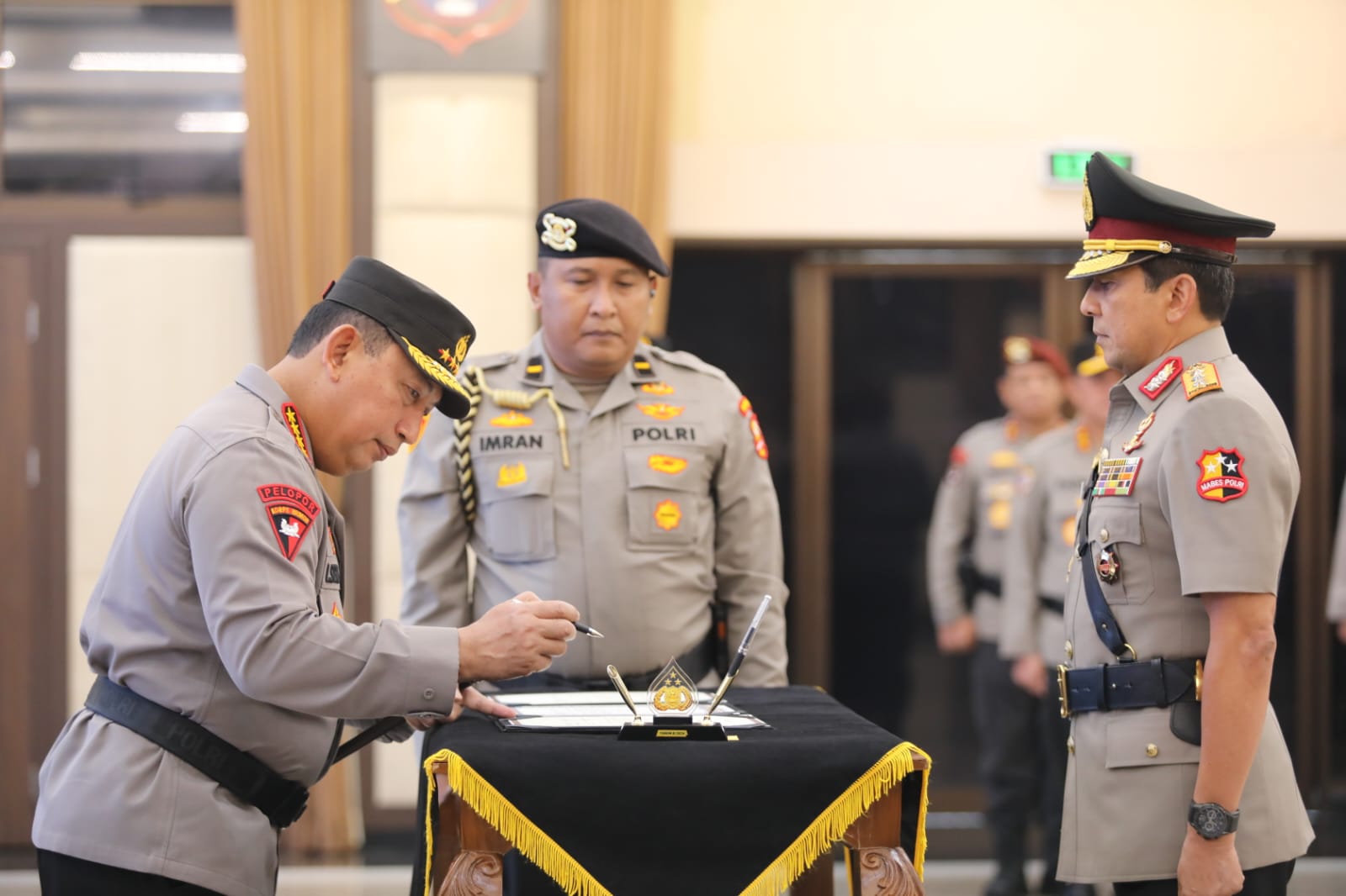 Dilantik Kapolri, Komjen Ahmad Dofiri Resmi Jabat Wakapolri Gantikan Agus Andrianto yang Jadi Menteri