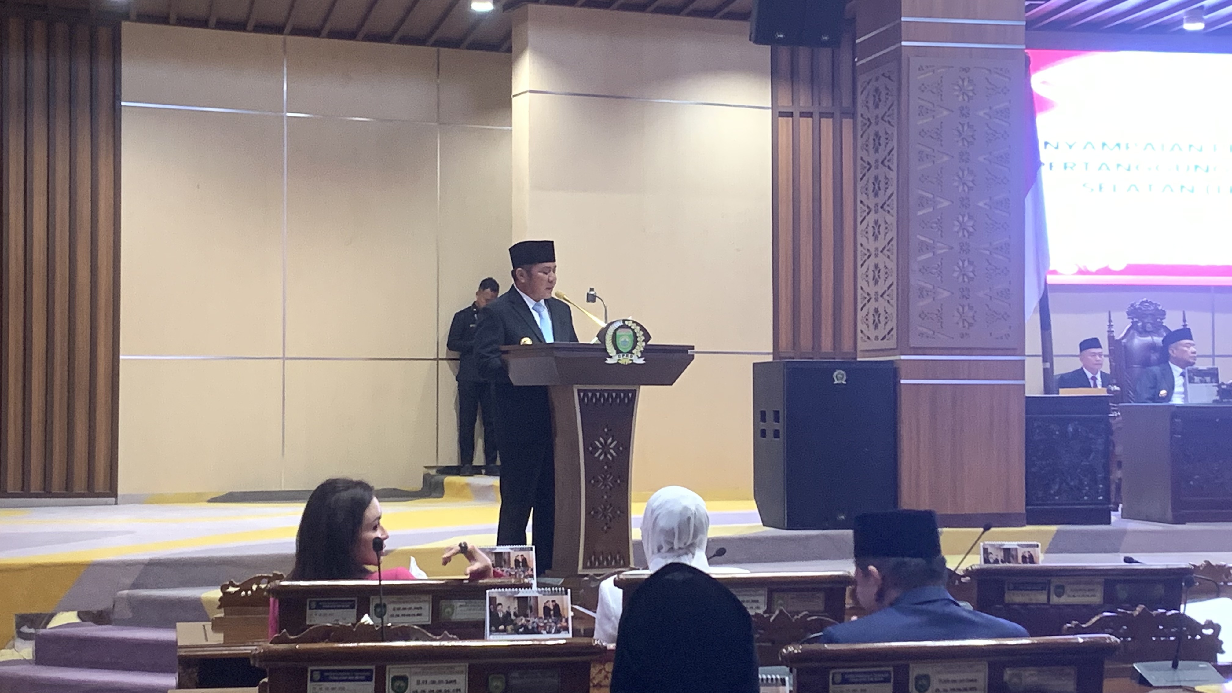 Gubernur Herman Deru Sampaikan LKPJ 2024, Ungkap Strategi dan Capaian Pembangunan Sumsel