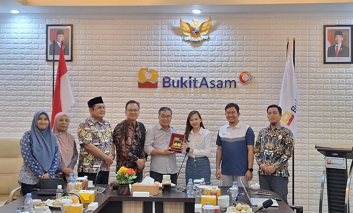 PTBA Raih Predikat Badan Publik Informatif Tahun 2025