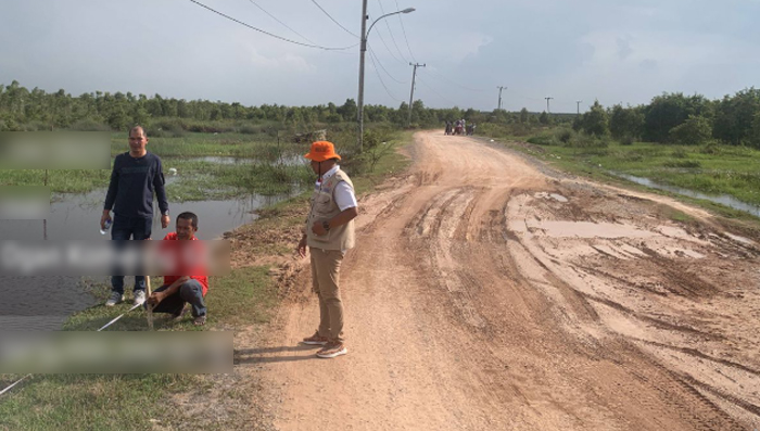 Akses Jalan Pulu Beruang - Petaling Rusak Akibat Banjir, Tim BPBD OKI Turun 
