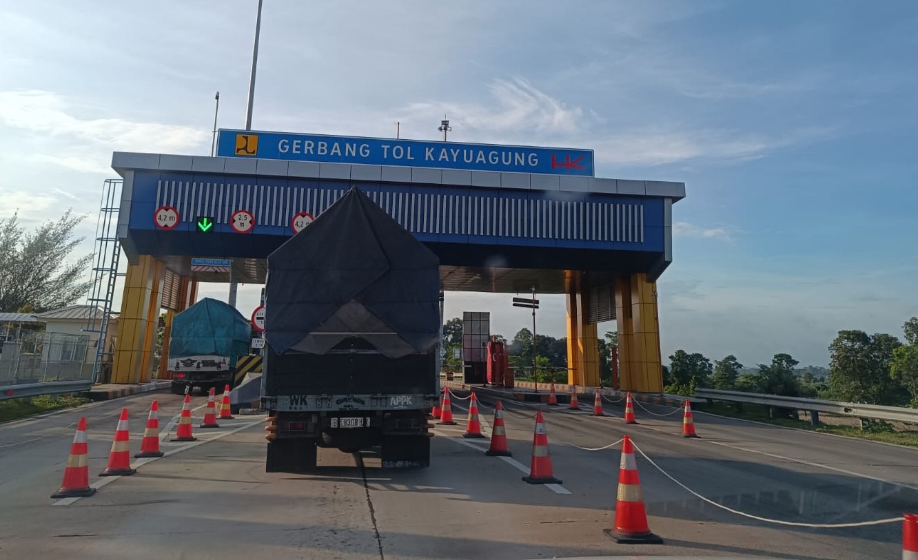 Puncak Libur Nataru 2023/2024, Diprediksi 12.998 Kendaraan Melintasi Ruas Tol Kayuagung-Palembang per hari