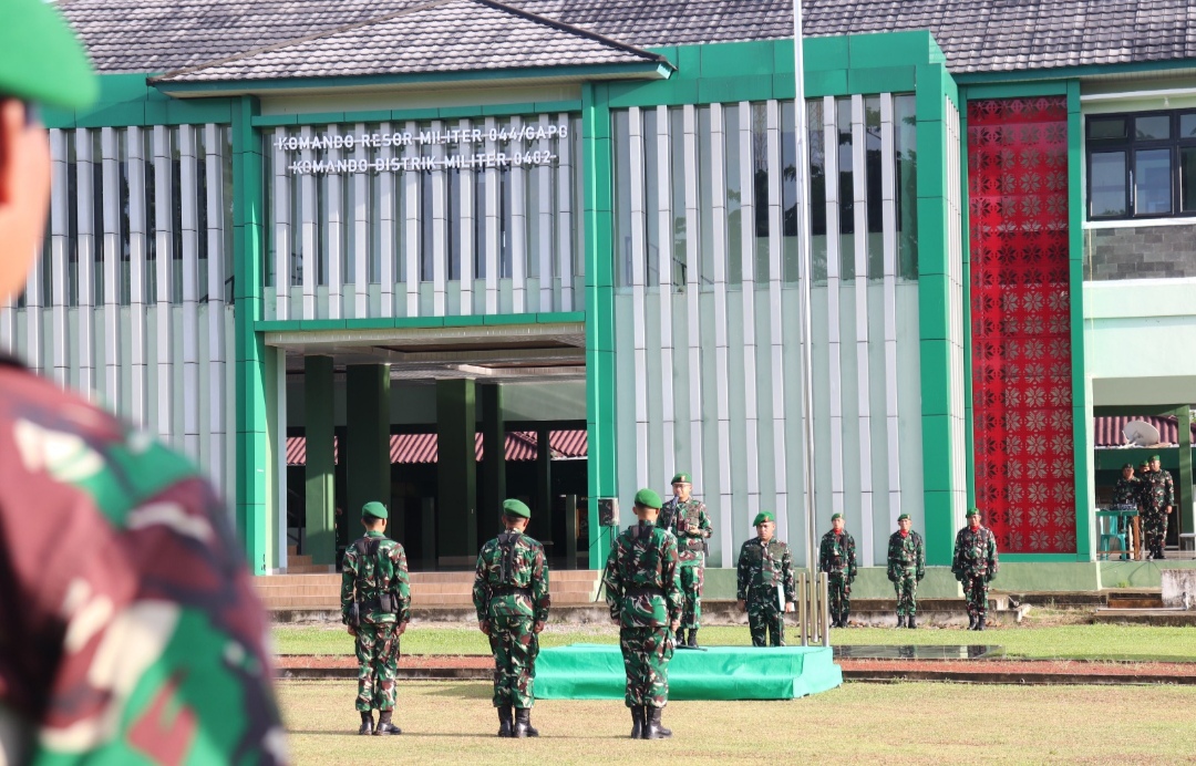 Melalui Upacara Bendera, Kodim 0402/OKI Perkuat Semangat Kebangsaan