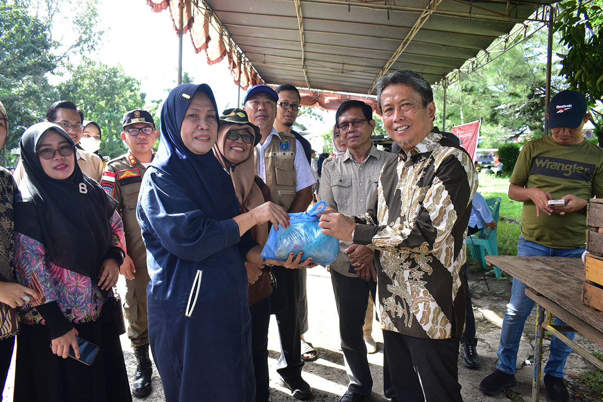 Pasar Murah OKI Jelang Idul Adha: Bayar Rp70 Ribu Dapat Beras dan Minyak Goreng