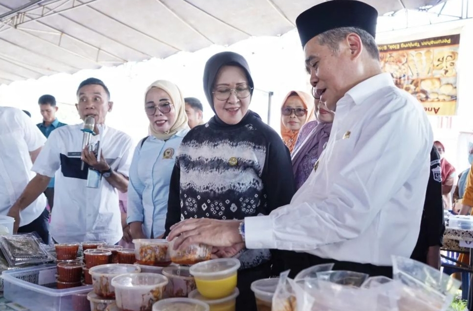 Wabup Ogan Ilir Buka Pasar Bedug Ramadan Perdana di Kecamatan Tanjung Raja, Beragam Kuliner Tersaji Disini