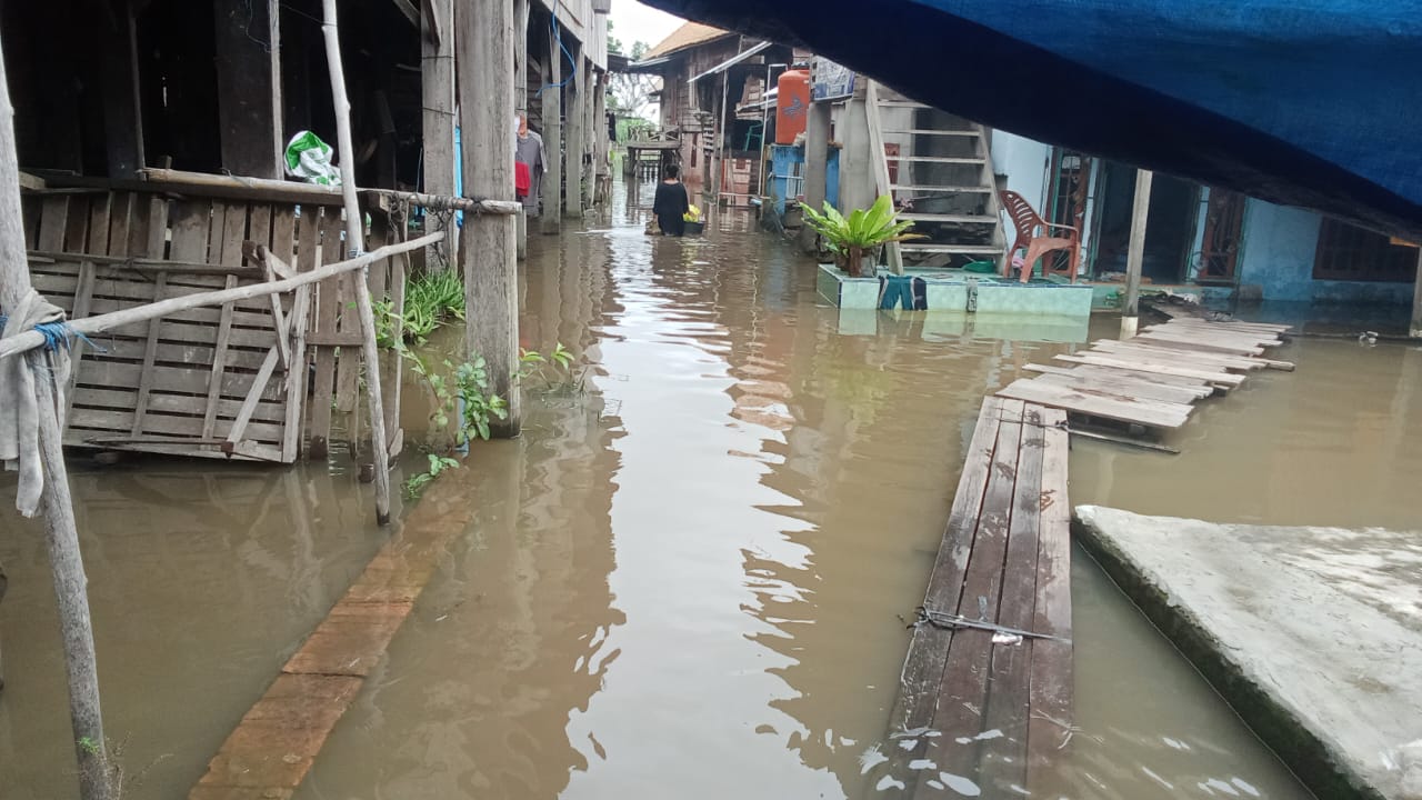Sungai Komering Pasang, Sebagian Rumah Warga di Kayuagung OKI Terendam Banjir