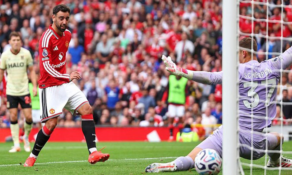 Tertinggal Lebih Dulu, MU Bantai Ipswich Town 5-2