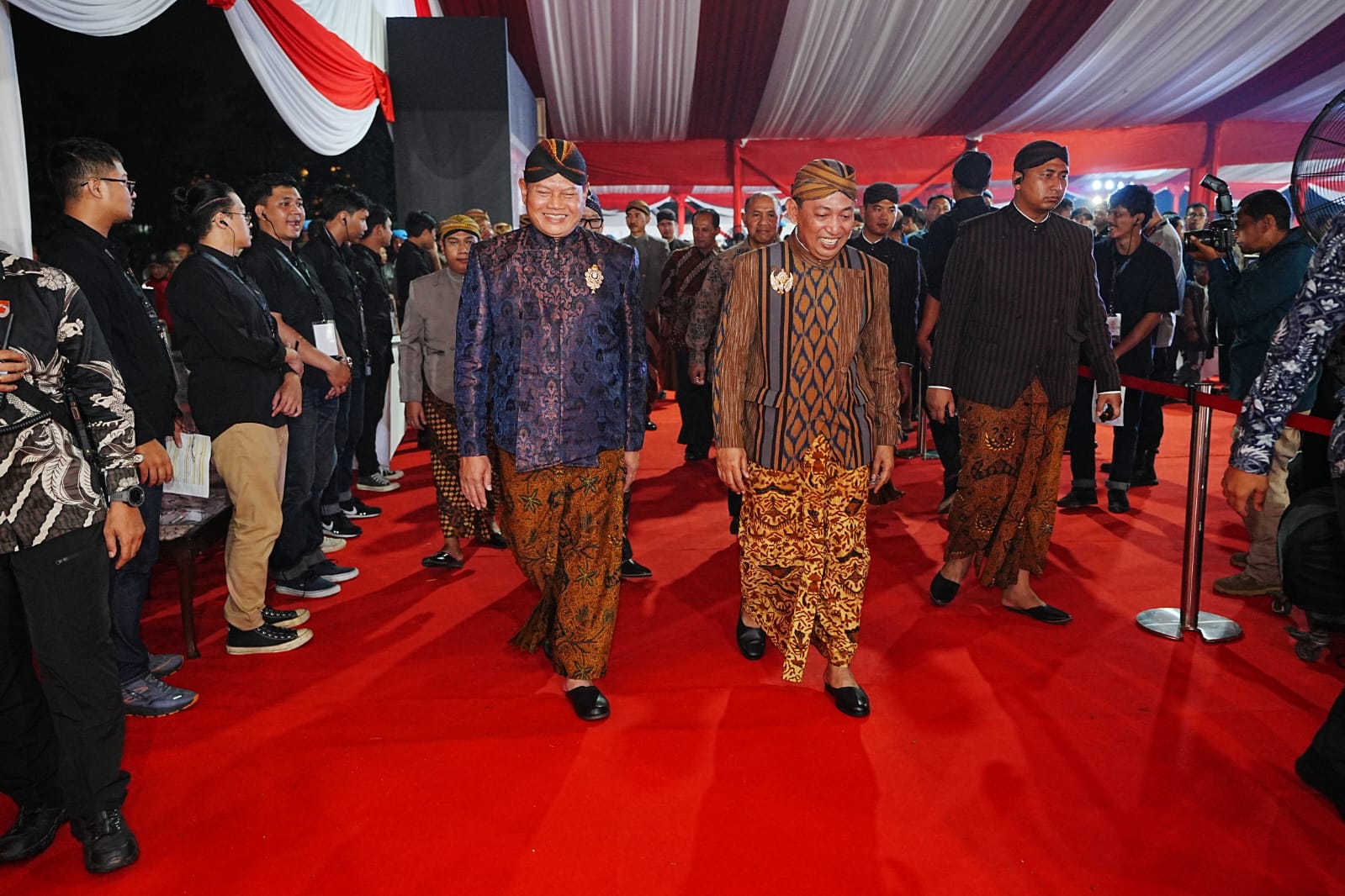 PJU Polda Sumsel Nobar Wayang Kulit Lakon Wahyu Cakraningrat Bersama Kapolri dan Panglima TNI