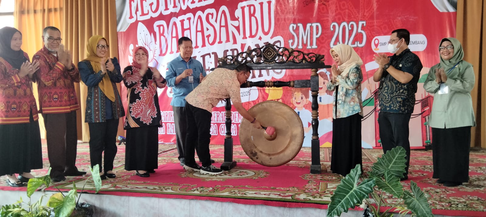 Lestarikan Bahasa Daerah hingga Tingkatkan Literasi Baca Tulis