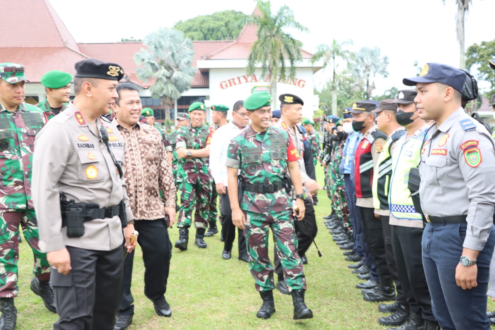 Kapolda Sumsel Ikut Cek Pasukan Pengamanan Kunjungan Ibu Negara 