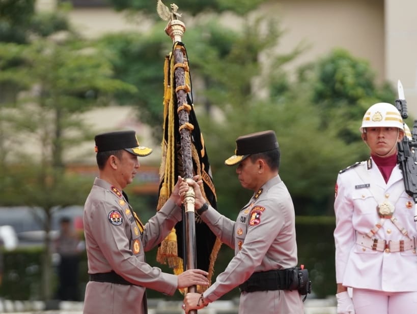 Farewell–Welcome Parade Kapolda Sumsel: Irjen Pol Sandi Nugroho Gantikan Irjen Pol Andi Rian
