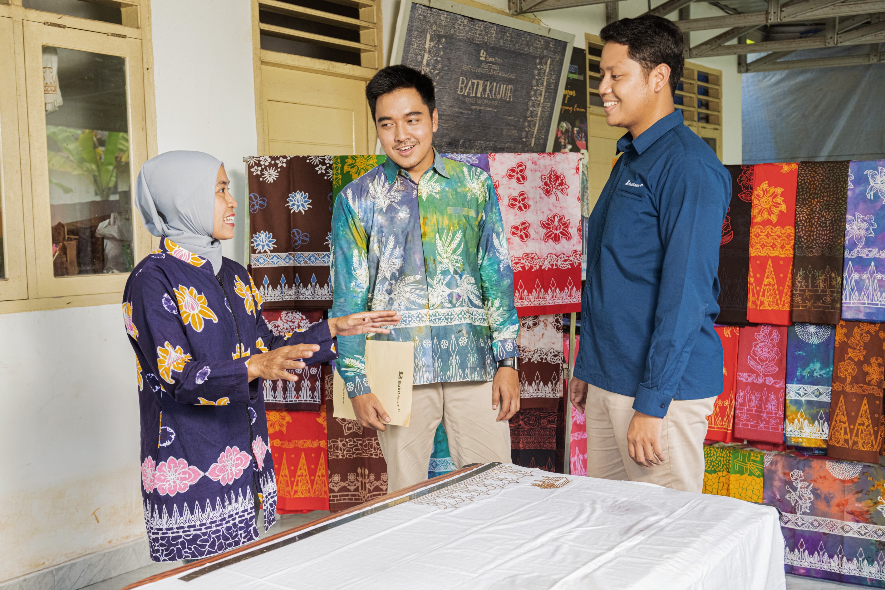 Mengenal Batik Kujur, Warisan Budaya Tanjung Enim yang Jadi Sumber Rezeki Warga