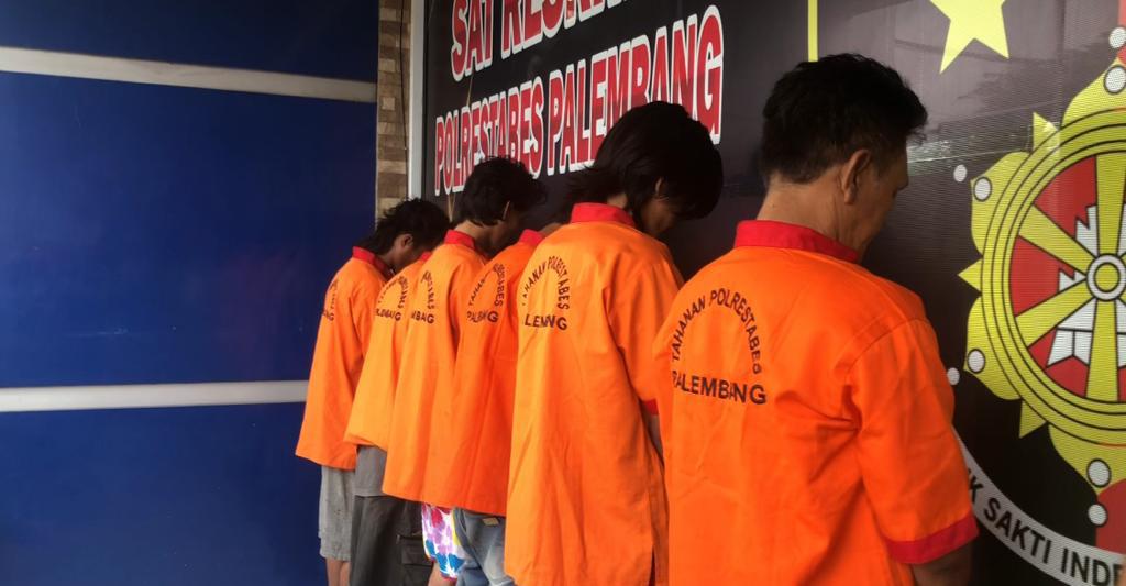 Polisi Tangkap 5 Komplotan Pembobol Rumah Kosong di Palembang  