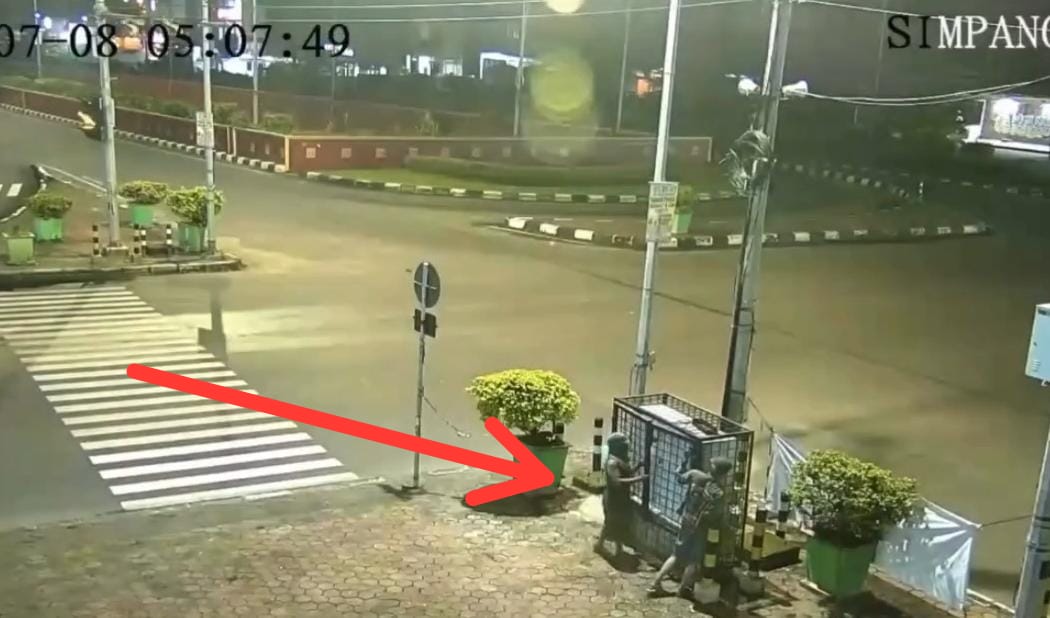 Pelaku Pencurian Digagalkan Polisi, Tertangkap CCTV Command Center Polda Sumsel Simpang Underpass Patal-Pusri