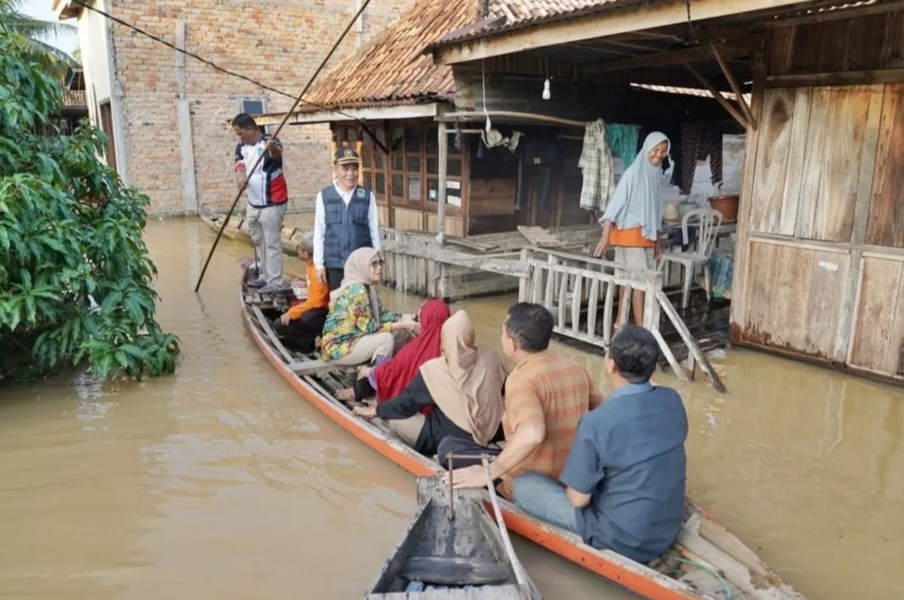 Banjir di Kecamatan Muara Kuang, Wabup Ogan Ilir Pastikan Pasokan Makanan Warga Tak Terganggu