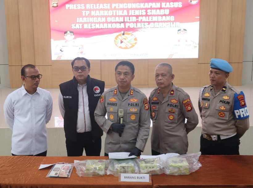 Kurir Pembawa 4,2 Kilogram Sabu yang Diamankan Satres Narkoba Polres Ogan Ilir, Terancam Penjara Seumur Hidup