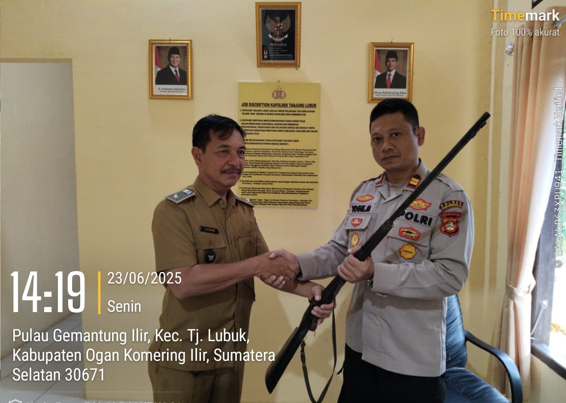 Polsek Tanjung Lubuk Terima 5 Pucuk Senpi Serahan Masyarakat