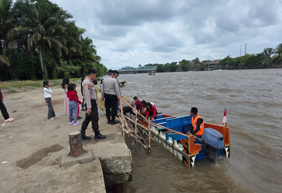Jaga Tradisi Tetap Kondusif, Polres OKI Amankan Cakat Stempel di Sungai Komering
